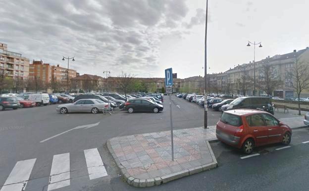 Detenido uno de los gorrillas del parking de San Pedro sobre el que pesaba una orden de detención e ingreso en prisión