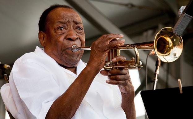 Muere el trompetista Dave Bartholomew, icono centenario de Nueva Orleans