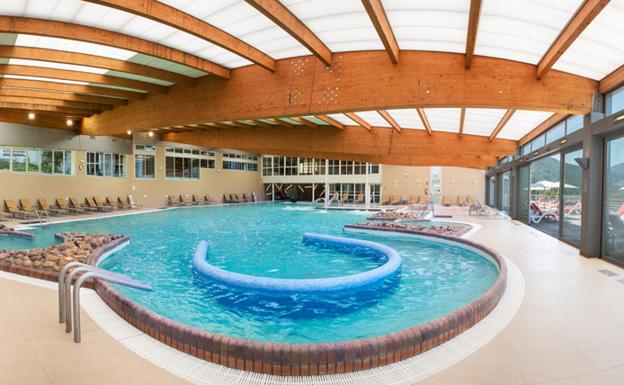 El programa de termalismo de este año incluye 50 plazas en el Balneario de Arnoia del 14 al 19 de octubre