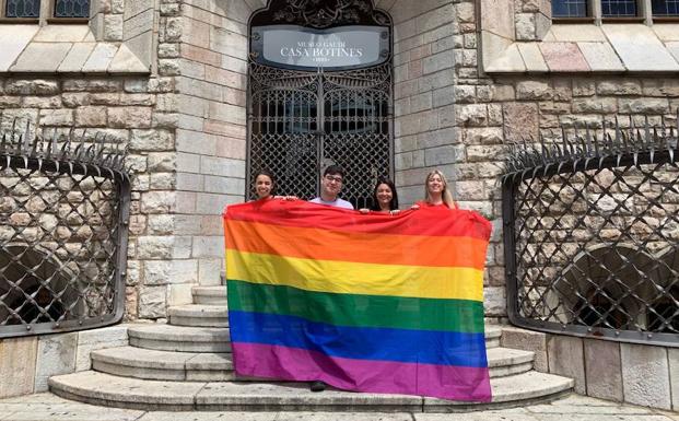 Casa Botines se une al Día del Orgullo LGTBI+ con una charla sobre diversidad sexual en el arte, la literatura, el cine y la moda