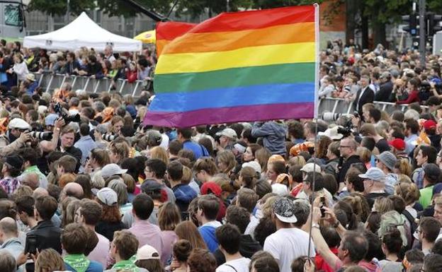 El socialismo leonés inicia una recogida de firmas para la aprobación de la Ley de Igualdad Social de la Diversidad Sexual