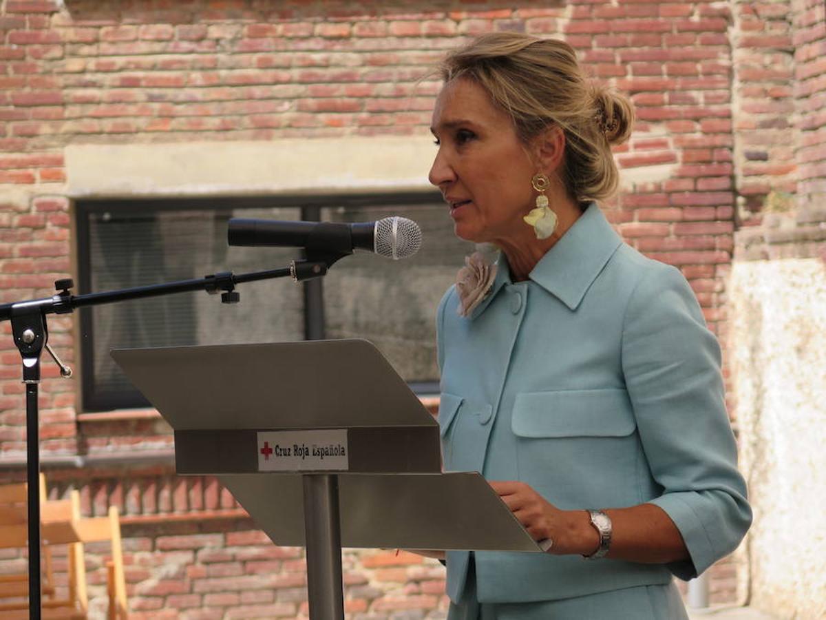 Toma de posesión de María Victoria Seco como presidenta de Cruz Roja León