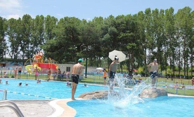 Valencia de Don Juan se mantiene 'climatizada' durante el verano