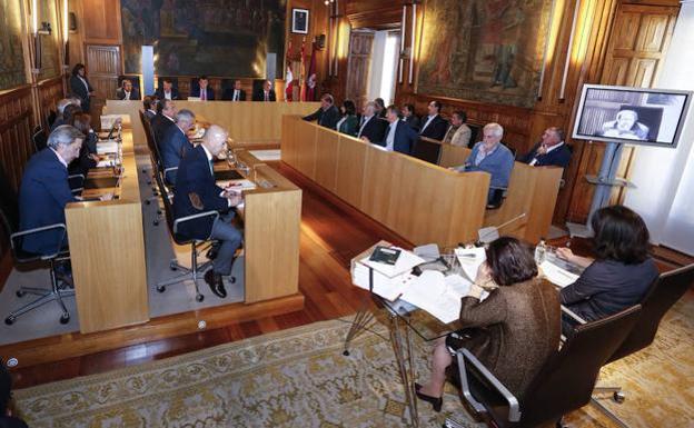 La Diputación de León perfila sus diputados a falta de Astorga