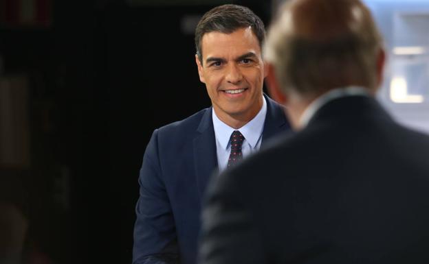 Pedro Sánchez: «No necesitamos dos gobiernos en uno»