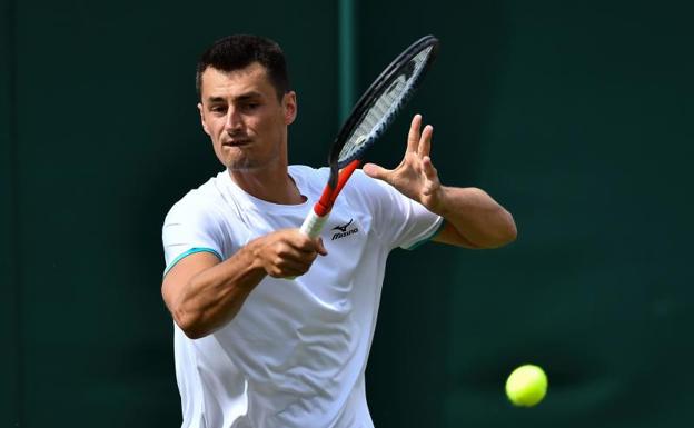 Wimbledon retira a Tomic 50.000 euros por su actitud ante Tsonga