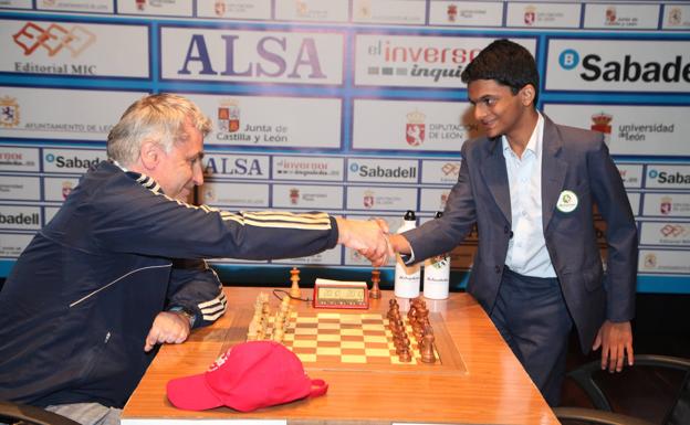 Ivanchuk vence a Sarin por la mínima en la primera semifinal del Magistral de León