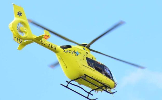 Herido un motorista tras caer por un desnivel en Santa Lucía