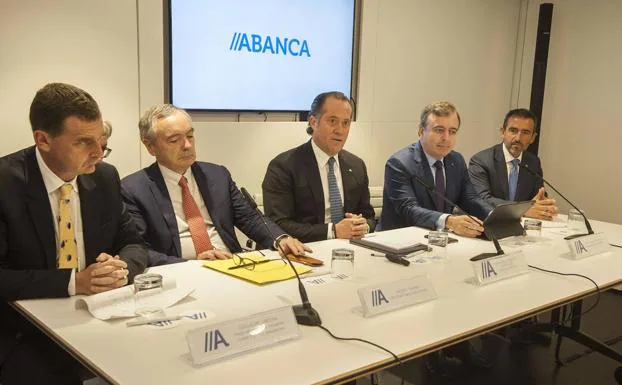 Alianza entre Abanca y Crédit Agricole para desarrollar el negocio de seguros en España y Portuga