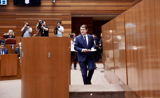 Mañueco compromete una educación infantil más barata, más presupuesto en la Universidad y la reducción de las tasas