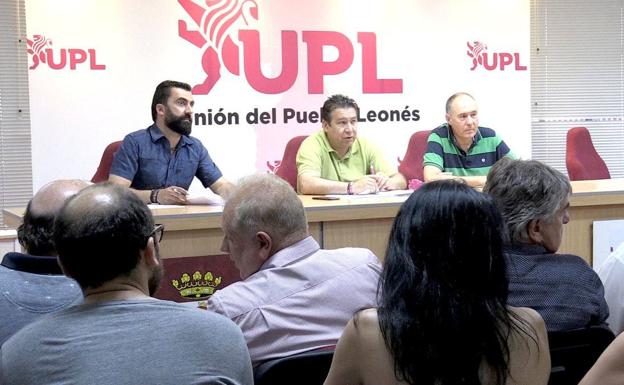 La UPL devolverá la Diputación de León al Partido Socialista y pone fin a la hegemonía del PP 24 años después