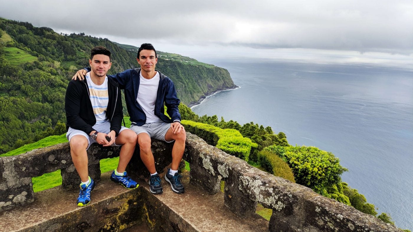 Una 'startup' berciana de moda ecológica organiza una limpieza del cauce del Sil a su paso por Ponferrada