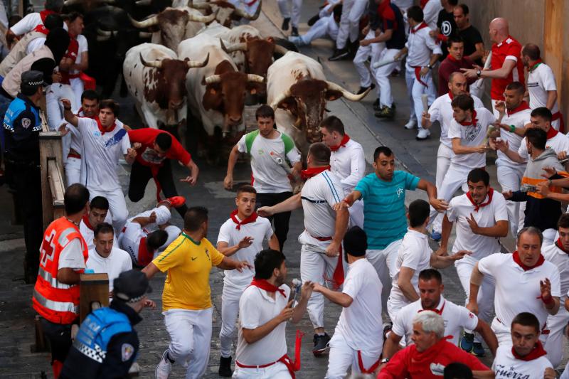 Emocionante encierro de los toros de Victoriano del Río