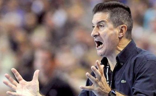 Cadenas afronta con «máxima ambición» su debut con el Abanca Ademar en la Copa EHF