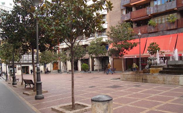 Una joven recibe un botellazo en la cabeza en una pelea de madrugada en Valladolid