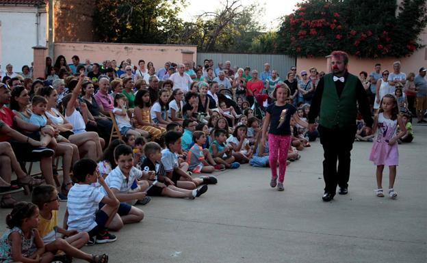 El Festival 'Ajo Magic 2019' celebra diez años de ilusionismo en Santa Marina del Rey