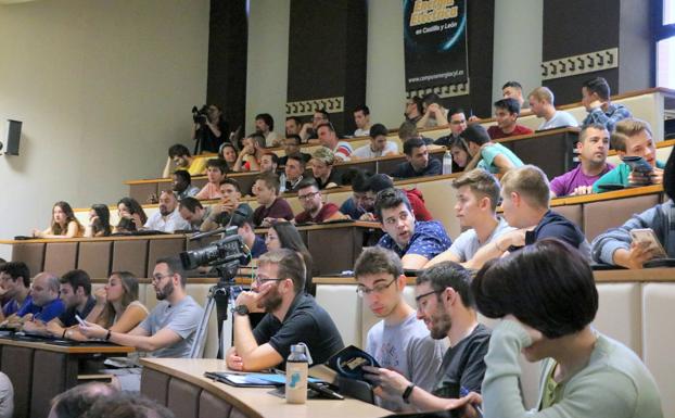 El VIII Campus de ls Energía Eléctrica reúne a un centenar de alumnos de la Universidad de León