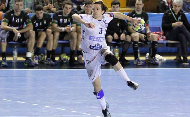 Mario López es ambicioso y considera «obligado pasar» a 3ª ronda de la Copa EHF