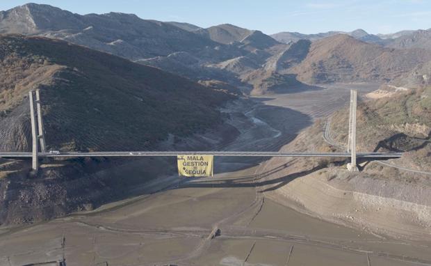 Decenas de organizaciones ecologistas solicitan a las administraciones de León la declaración de Emergencia Climática