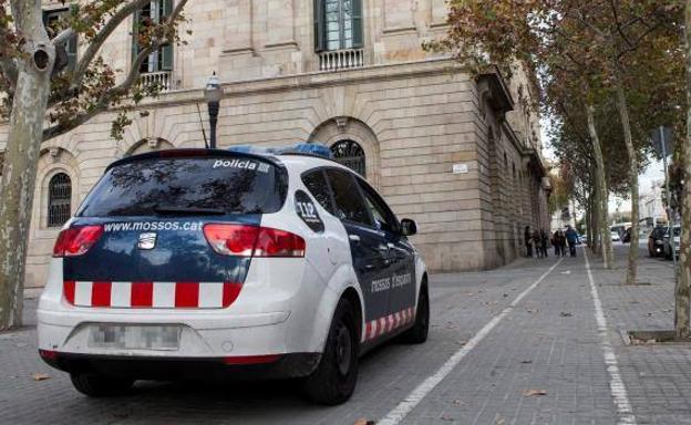 Tres detenidos por una agresión sexual múltiple a una mujer en Barcelona