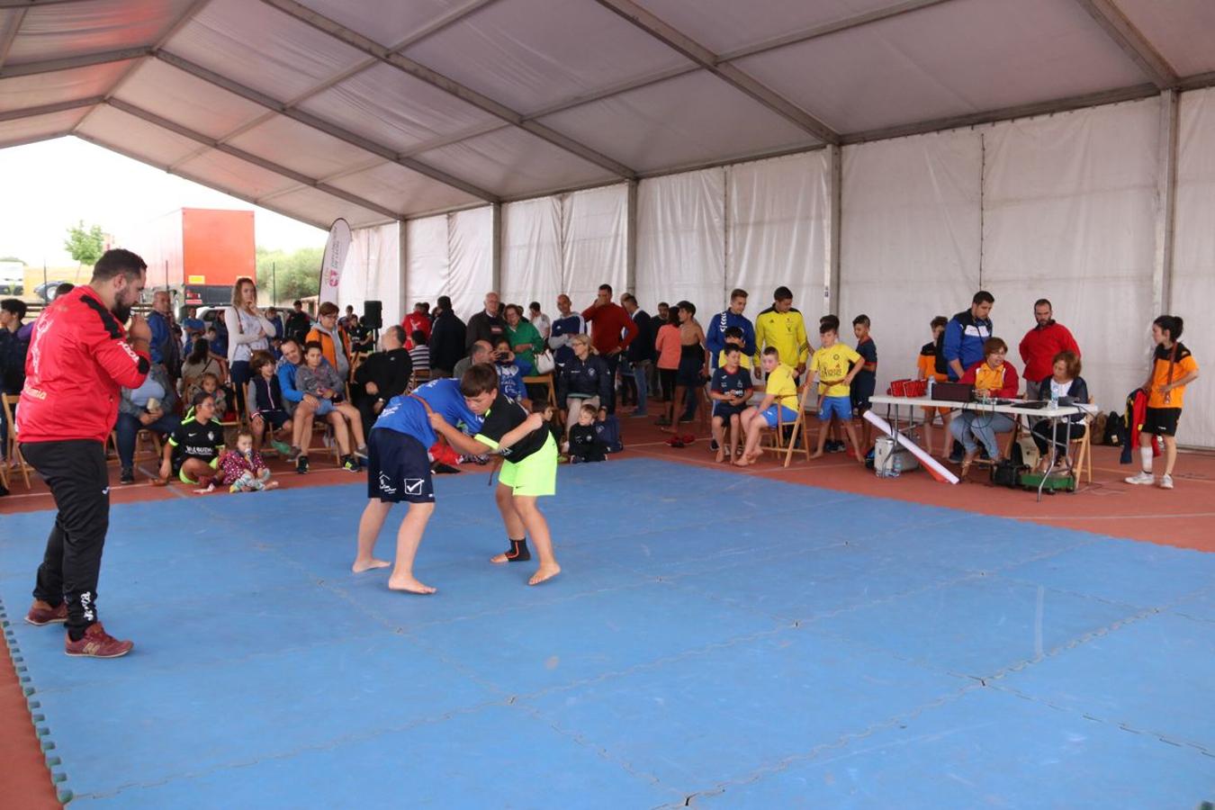 Una lucha festiva