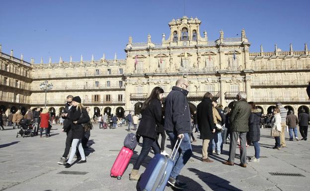 Salamanca estudia que los pisos turísticos requieran el permiso de las comunidades de propietarios