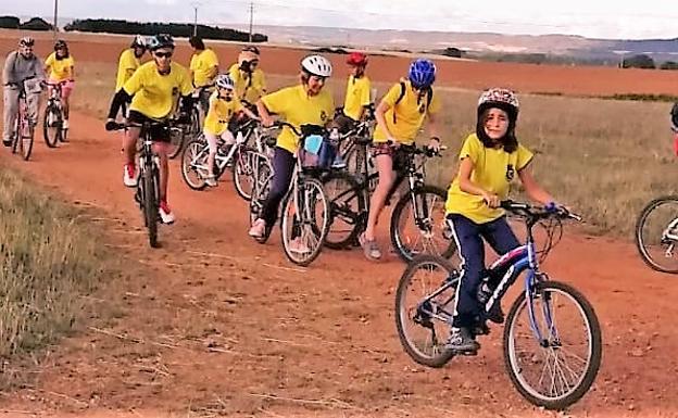 Los amantes de la bicicleta «toman» la Sobarriba