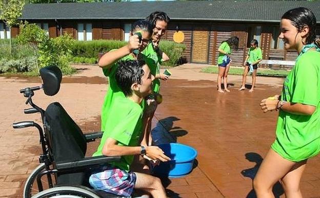 Cubillos se prepara para acoger a 120 niños con y sin discapacidad en el XXII Campamento Aspaym