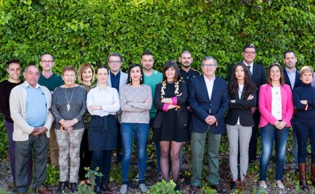 El PP de Cacabelos invita al PSOE a «explorar mayorías plurales»