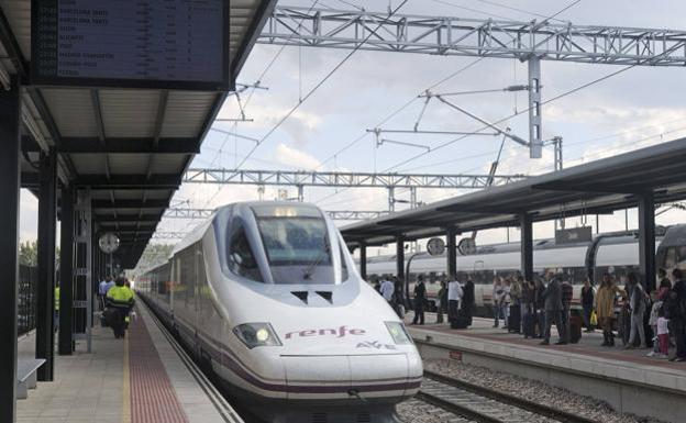 La huelga convocada por la CGT cancela nueve trenes en León