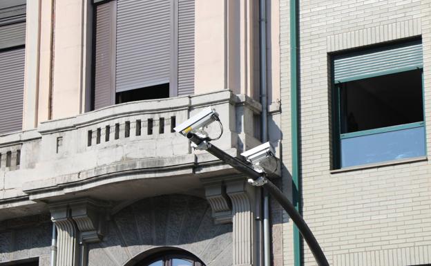 León suma su tercer foto-rojo: entra en funcionamiento el del Paseo de Salamanca