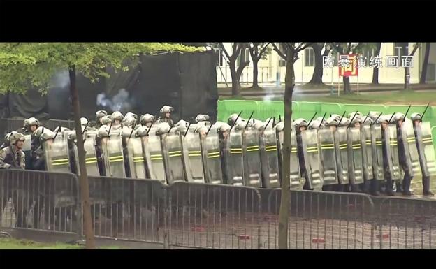 El Ejército chino utilizará tanques contra las manifestaciones en Hong Kong