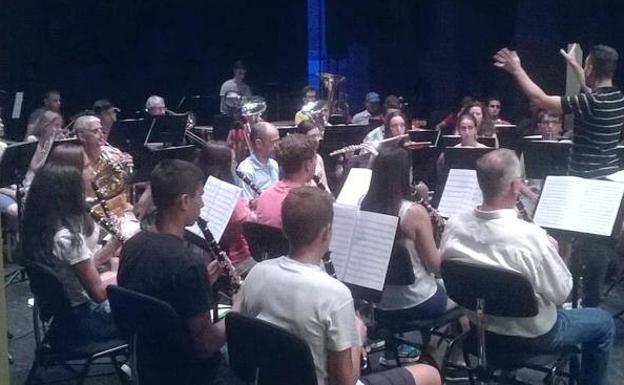 La Bañeza clausura este 2 de agosto el curso 'Encuentros con la música'