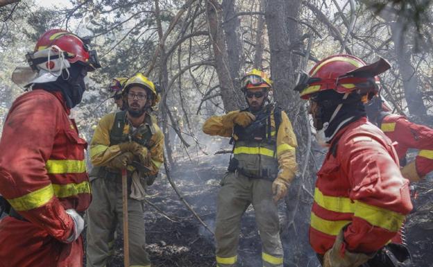 El Batallón leonés de la UME despliega a 46 efectivos en el incendio de La Granja en Segovia