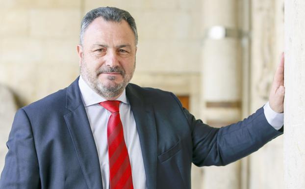 Morán busca soluciones de urgencia para Gersul y Bomberos como primeras medidas en Diputación