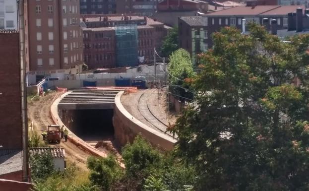 Adif trabaja en terminar el pasillo subterráneo del AVE en León con la fecha límite del 22 de diciembre