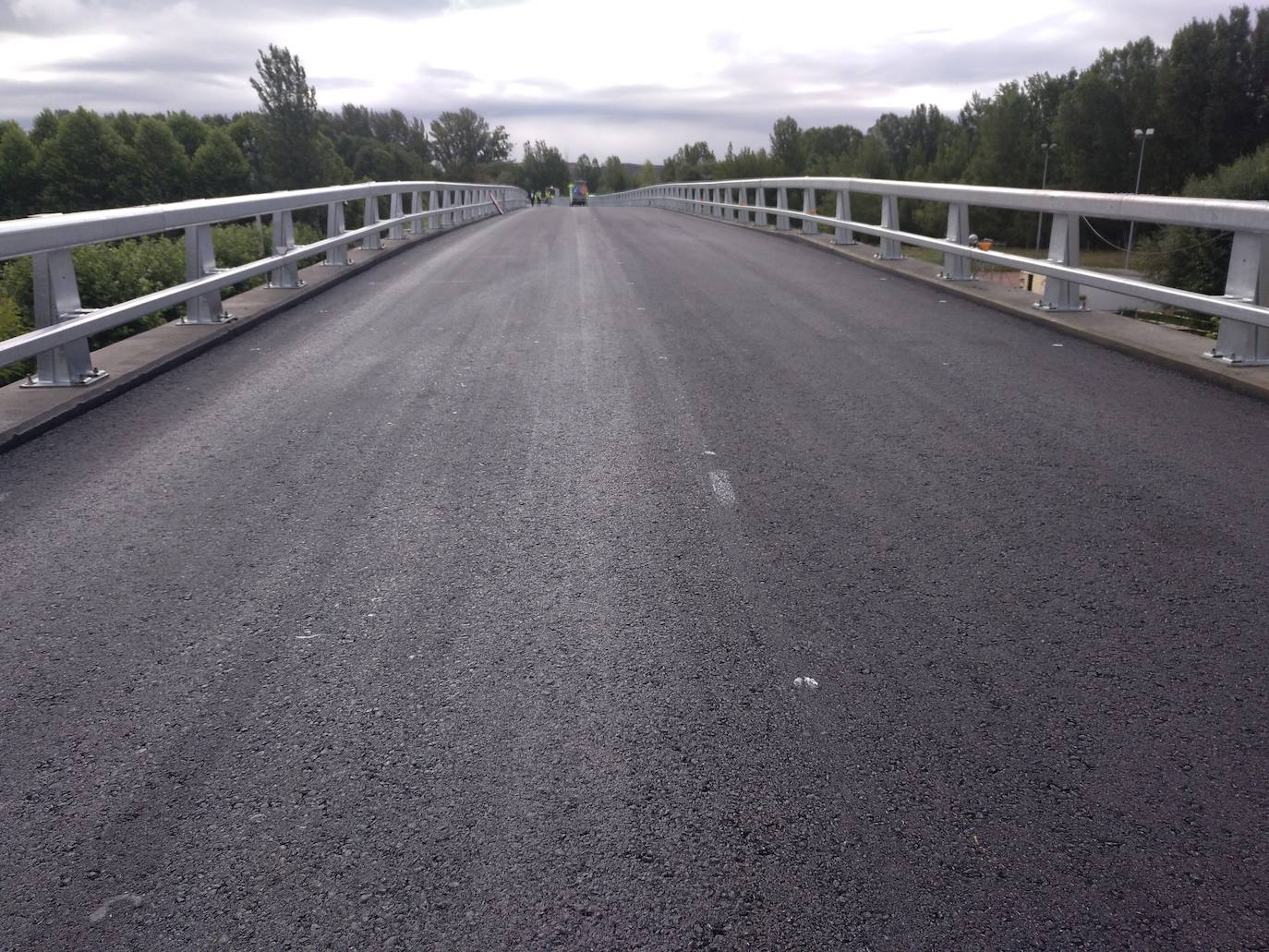 Reabre el puente del Porma de Puente Villarente