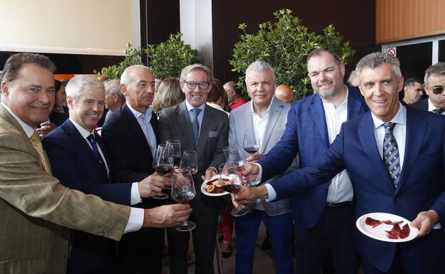 Las instituciones leonesas prometen «trabajo conjunto» para impulsar la «gran riqueza» de la provincia