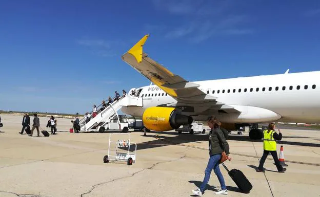 Los viajeros de los aeropuertos de Castilla y León aumentan un 10,4% este año