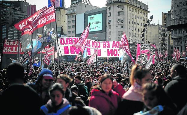 La crisis argentina hace temblar la región