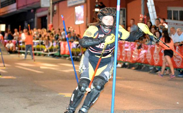 Sven Ortel y Manuela Schmohl brillan en la jornada nocturna de slalom paralelo en Villablino