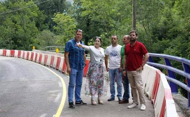 El senador del PP León, Javier Santiago, exige una mayor frecuencia de trenes en Sahagún y la mejora del servicio feve