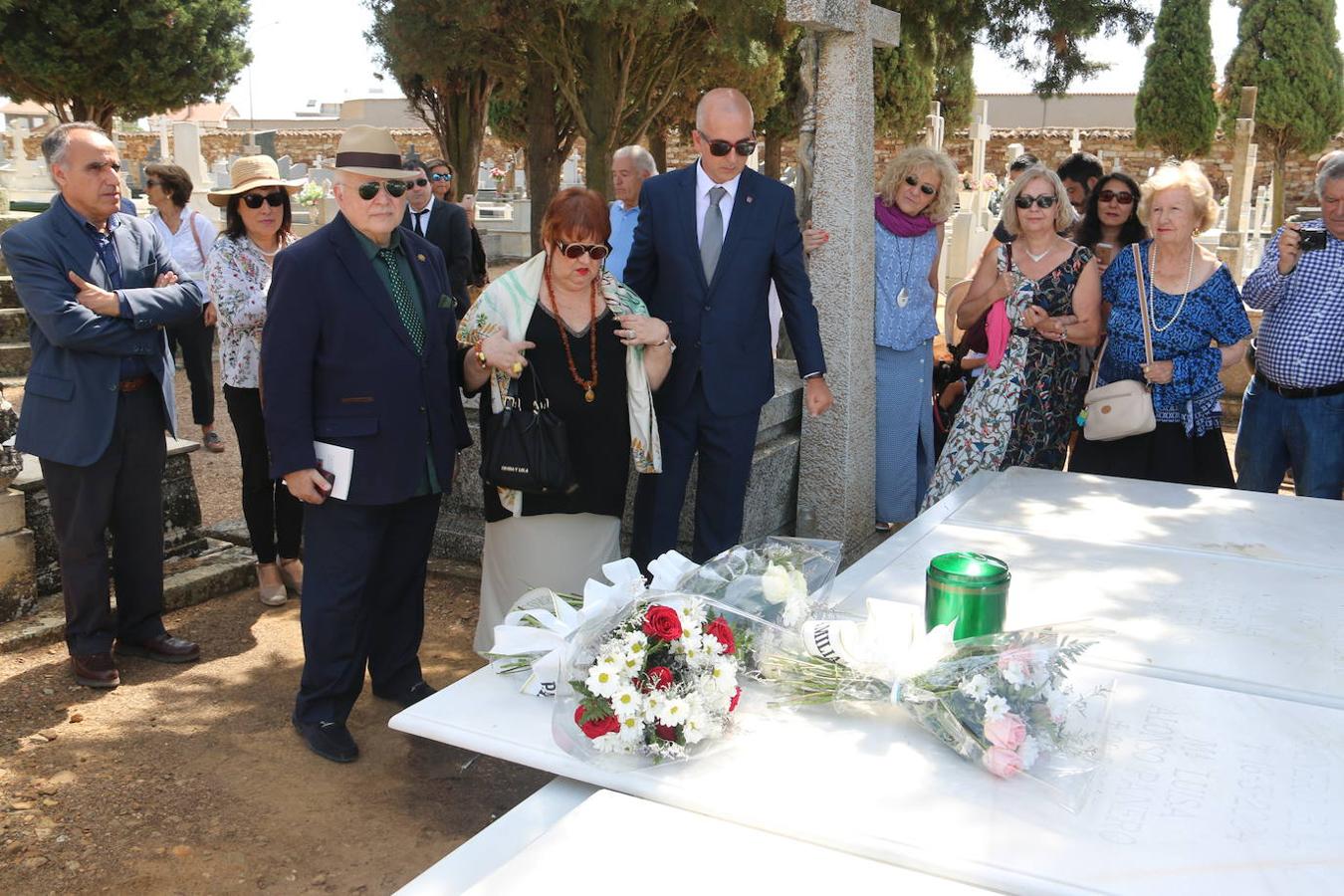 Leopoldo Panero ya descansa en paz