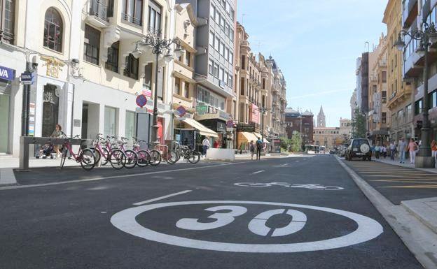 Silván se estrena en la oposición denunciando la falta del consenso de José Antonio Diez en Ordoño II