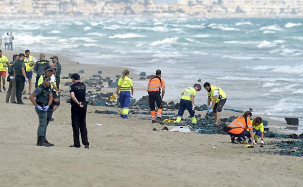 Encuentran el cuerpo sin vida del piloto del avión estrellado frente a La Manga