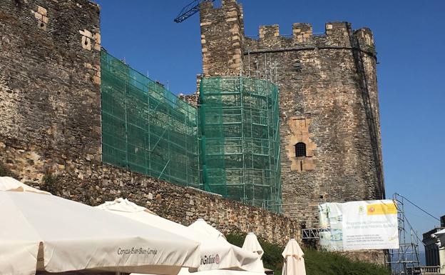 Aparecen los primeros vestigios «interesantes» en las obras de rehabilitación del Castillo Viejo