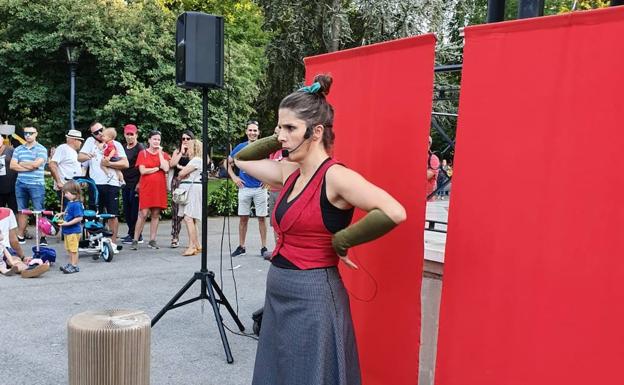 El Parque Quevedo acogió un cuentacuentos este jueves dentro del programa 'Verano Cultural'