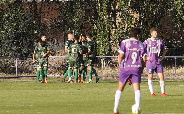 El Astorga se abona a las remontadas