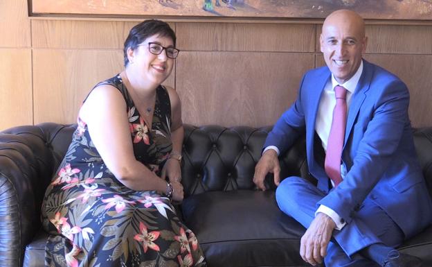 León y San Andrés abogan por recuperar el consorcio del transporte metropolitano y exigen la implicación de la Junta