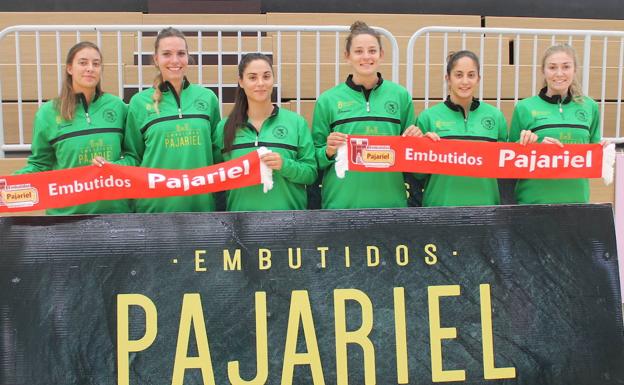 Salas, Manning, Conde, Gascón, Butina y Vojinović, «encantadas» en Bembibre